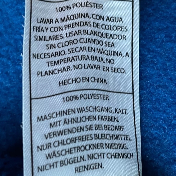 M&M's Colorful Character Blanket - Picture 6 of 6